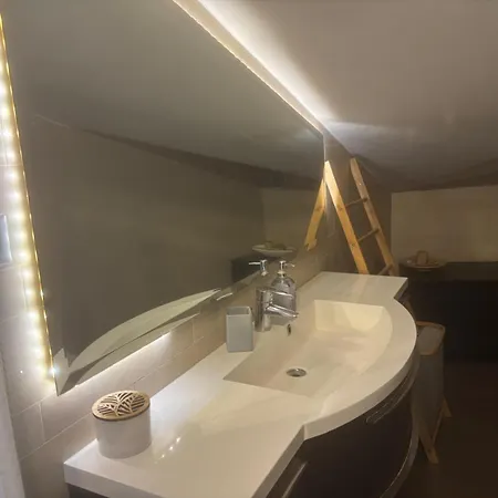 La Magnolia Bed & Breakfast