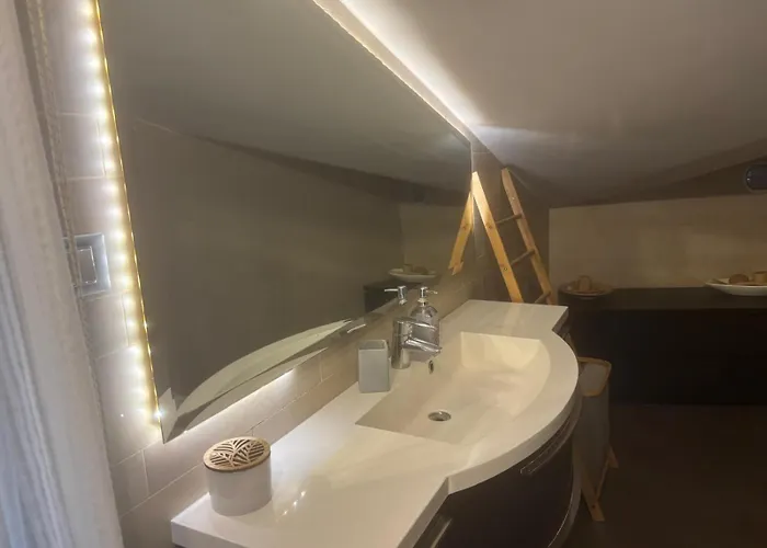 La Magnolia Bed & Breakfast